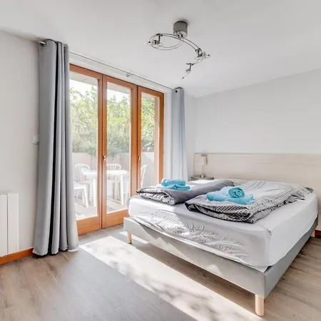 Sarl Hartweg Les Amandiers ベーブレンハイム